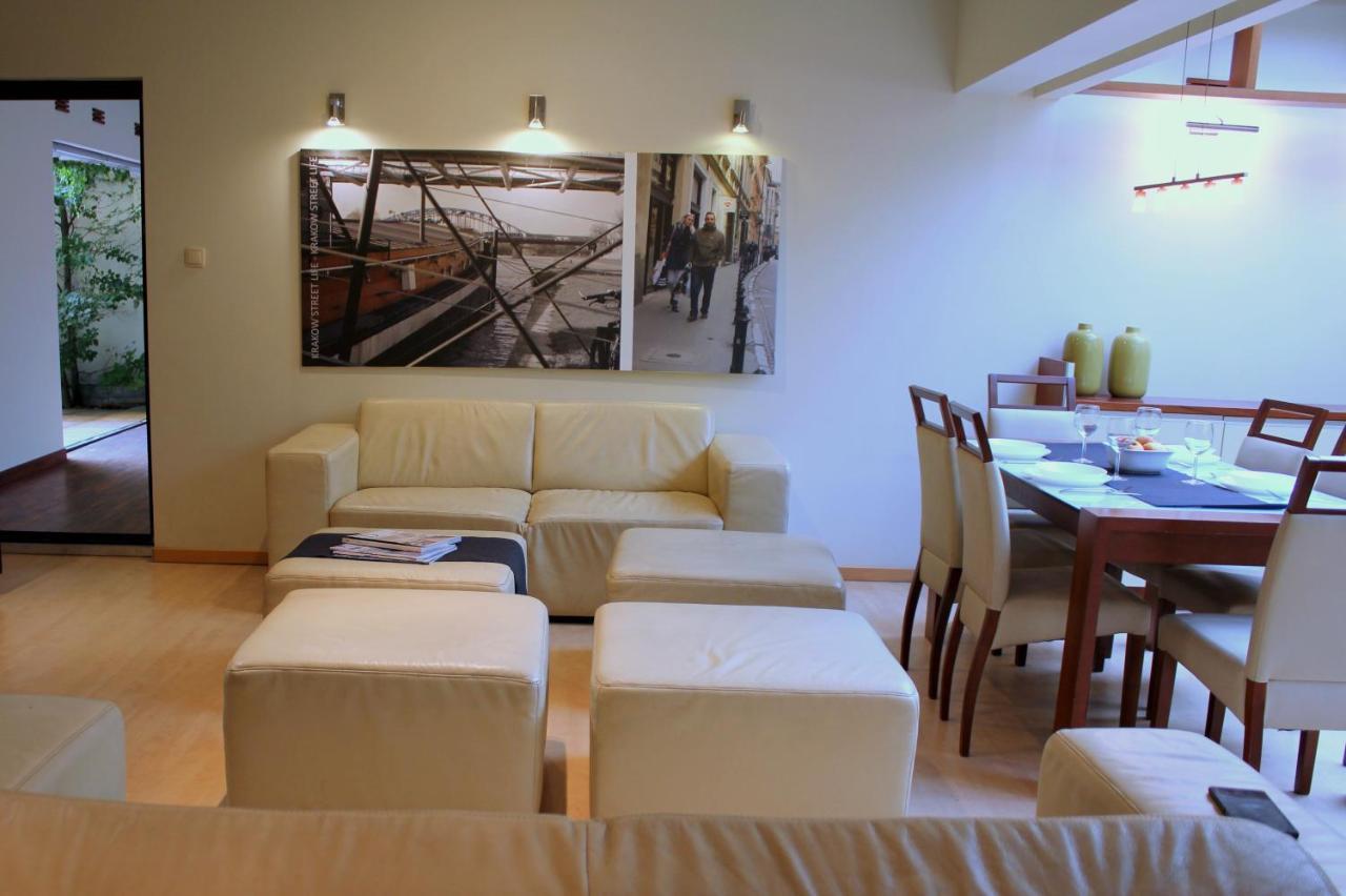 Apartment With Garden In City Center Красков Екстериор снимка